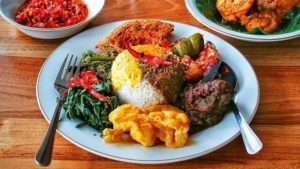 10 Jenis Makanan Khas Indonesia dan Asalnya yang Mendunia!